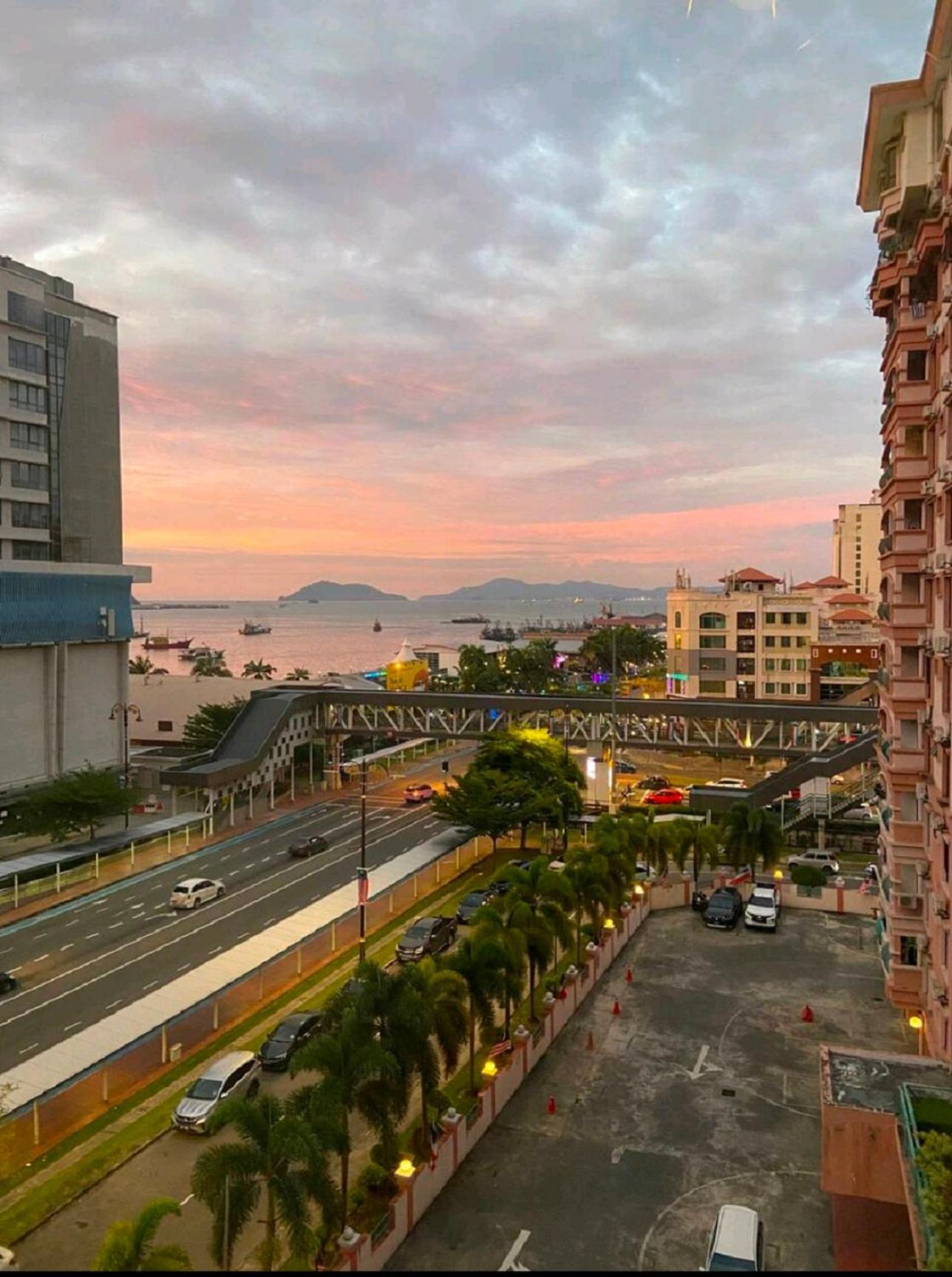 Jj Homes Marina Court Kota Kinabalu Exterior photo